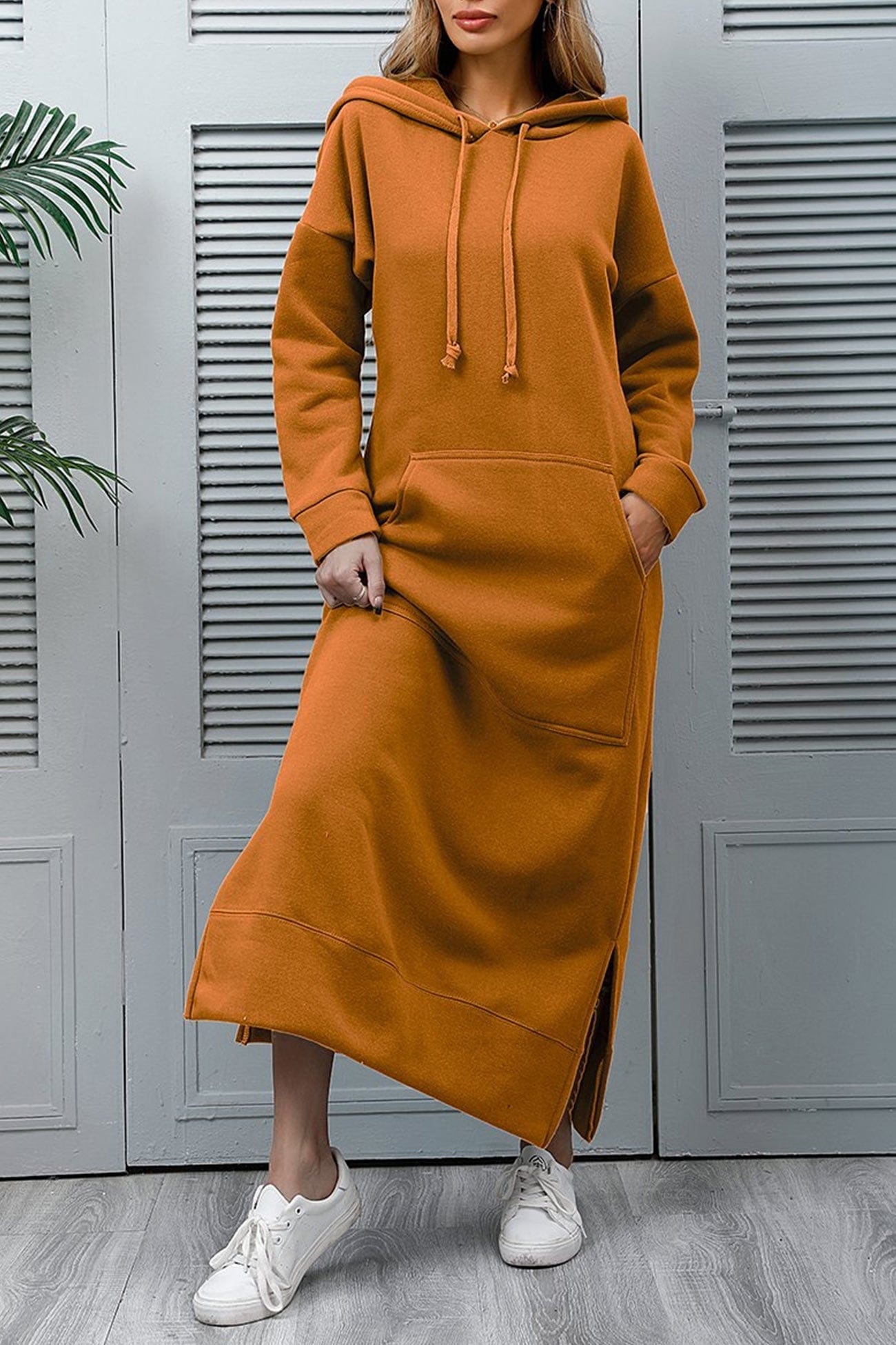 Midi dresses Geel / S Berdina | Elegante Hoodie-jurk met zakken Mykozo